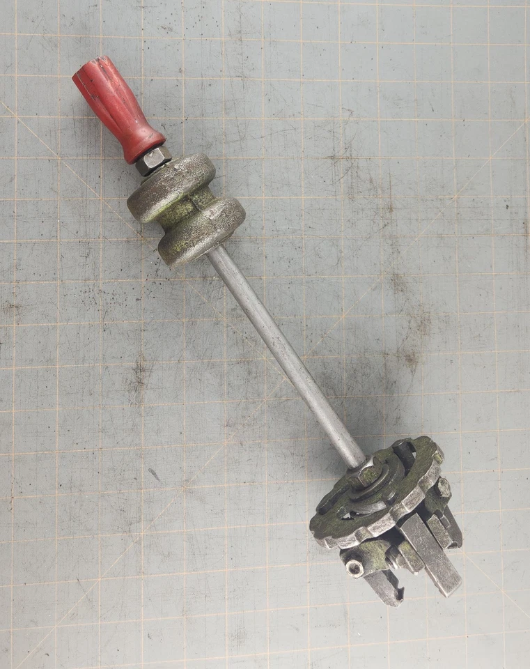 Mercedes Benz 116-589-22-33-00 Wheel Dust Grease Cap Removal Installation Tool - Image 4 of 4