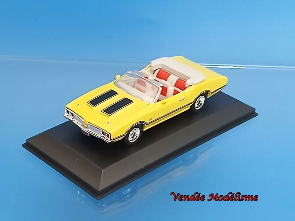 Voiture de collection - Oldsmobile 442 1970 - New Ray 1/43 - Photo 1/4
