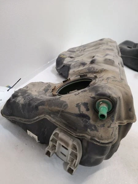 2016-2021 BMW M2 M235i Fuel Tank 13 Gallon 16117294604 16-21  Foto 3 de 4