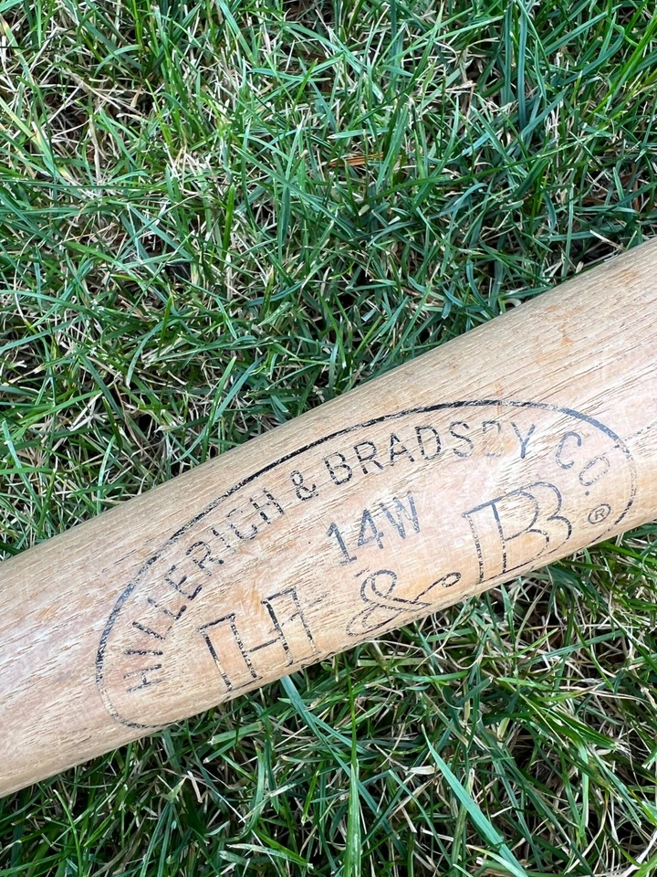 Vintage Hillerich Bradsby Wood Baseball Bat 14W Brown Chicago White Sox USA - Image 3 of 4