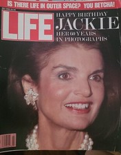 LIFE Magazine (July 1989) - Happy Birthday Jacqueline Kennedy Onassis, UFOs