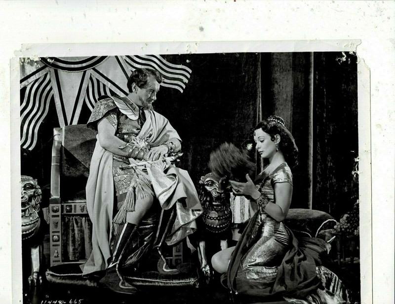 SUPER RARE!! 8X10 1949 ORIGINAL SAMSON & DELILAH HEDY LAMARR-VICTOR MATURE PHOTO