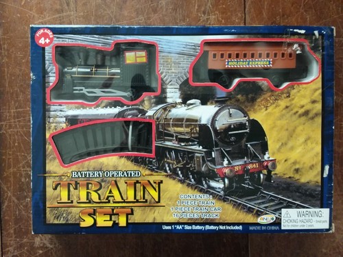 Battery Operated Train Set Holiday Express By Ankyo Ages 4+ - Picture 3 of 3