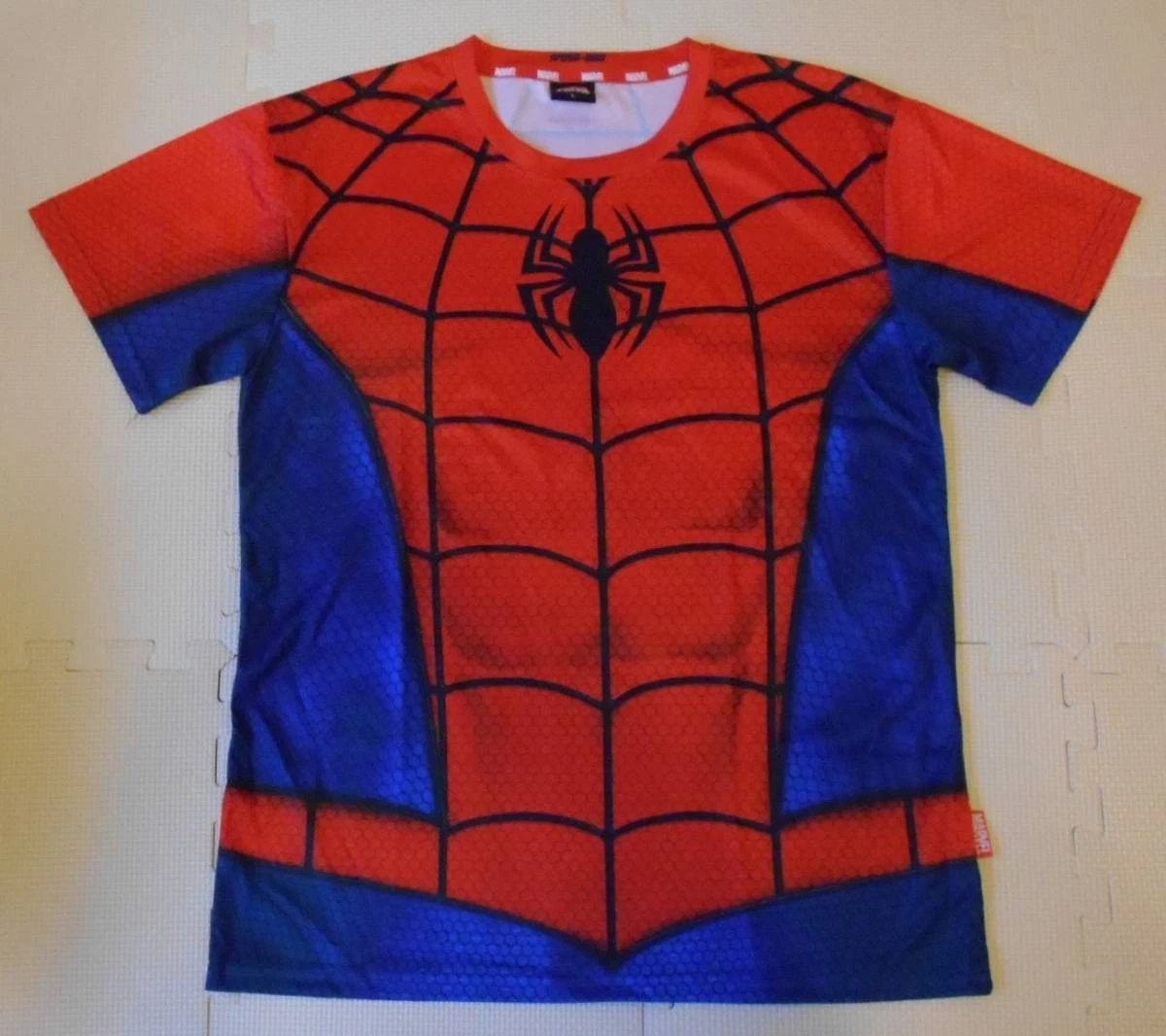 Spider Man T shirt L size (quick dry Marvel comic cosplay Spiderman Marvel Hallo
Opens in a new wind