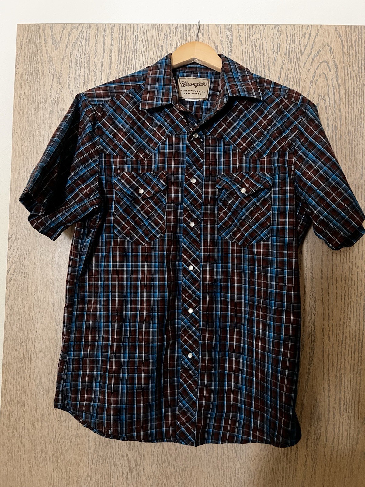 Wrangler Men's Short Sleeve Plaid Shirt Size Medium