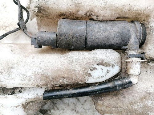 Waschwasserpumpe Scheinwerferreinigung  BMW 5-Series DE1610991-33