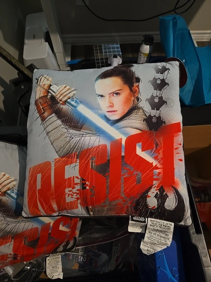 Travesseiros de arremesso 2 estrelas WARS Resist - Imagem 2 de 3