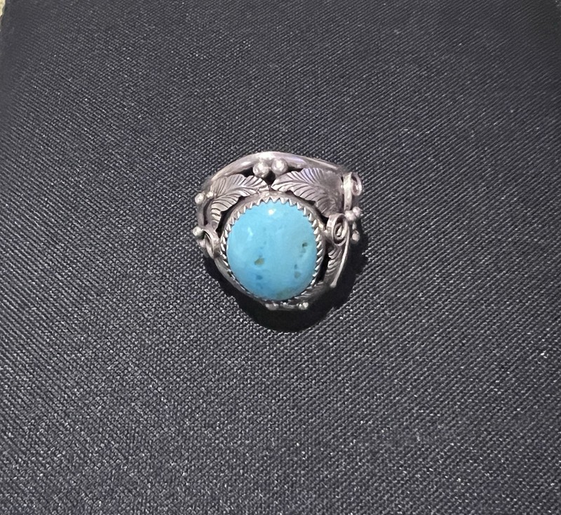 Vtg “Sleeping Beauty” Native American Men’s Signet Ring.  SZ: 10  13.25g