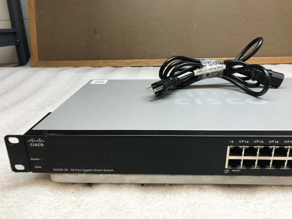 Cisco Small Business SG200-26 26 Port Smart Gigabit Ethernet Network Switch - Image 2 of 4