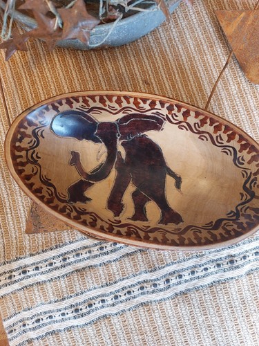 Cuenco de madera 7 3/4 pulgadas Plato ovalado tallado a mano elefante negro - Imagen 1 de 4