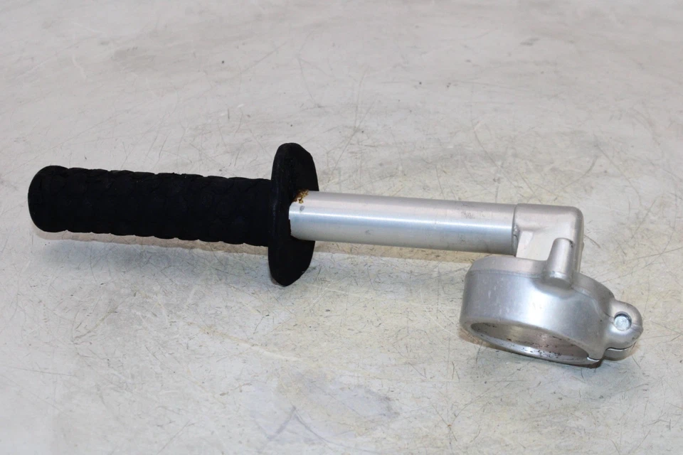 03-06 SUZUKI SV1000S OEM CLIP IZQUIERDO EN MANILLAR Foto 2 de 4