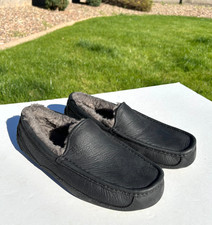 UGG Ascot Sheepskin Slippers Men's 8 Eur 41 Black/Charcaol 1103889 150 NEW