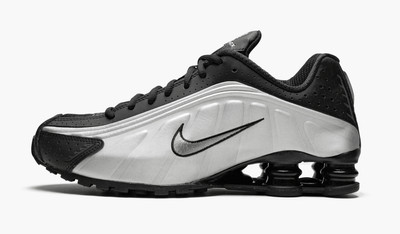 nike shox r4 black silver