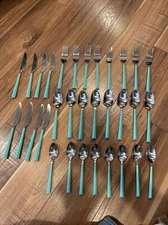 Hamilton Forge Tomodachi Service For 8 Retro Silverware 32 Pieces Dali Turquoise