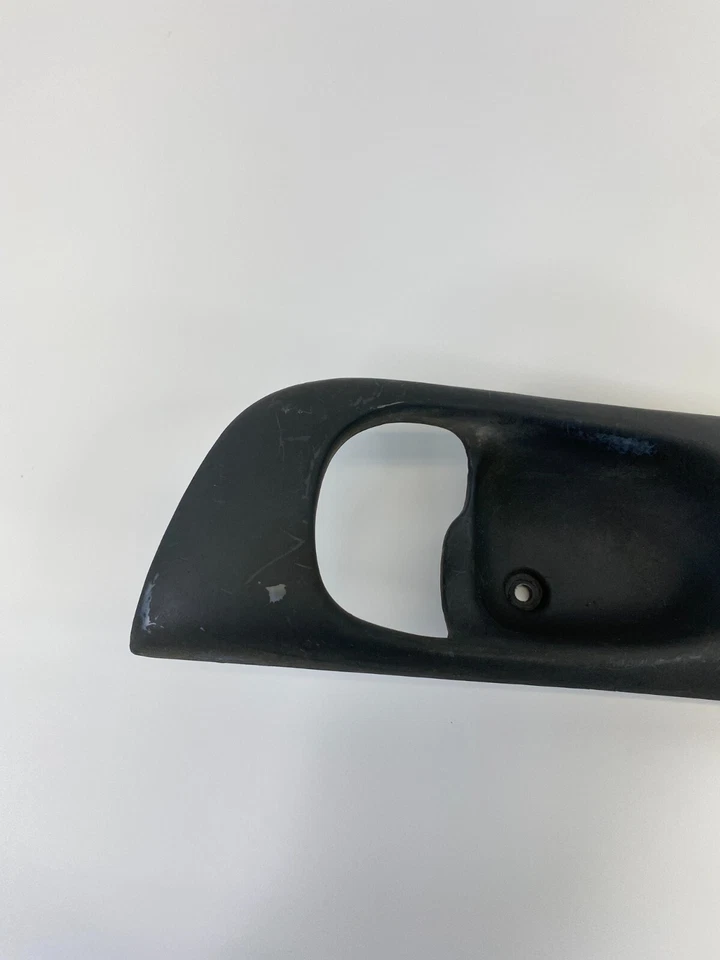 1997-2005 Buick Century Front Right Inner Door Handle Bezel Trim Cover 10279858 Foto 3 de 4