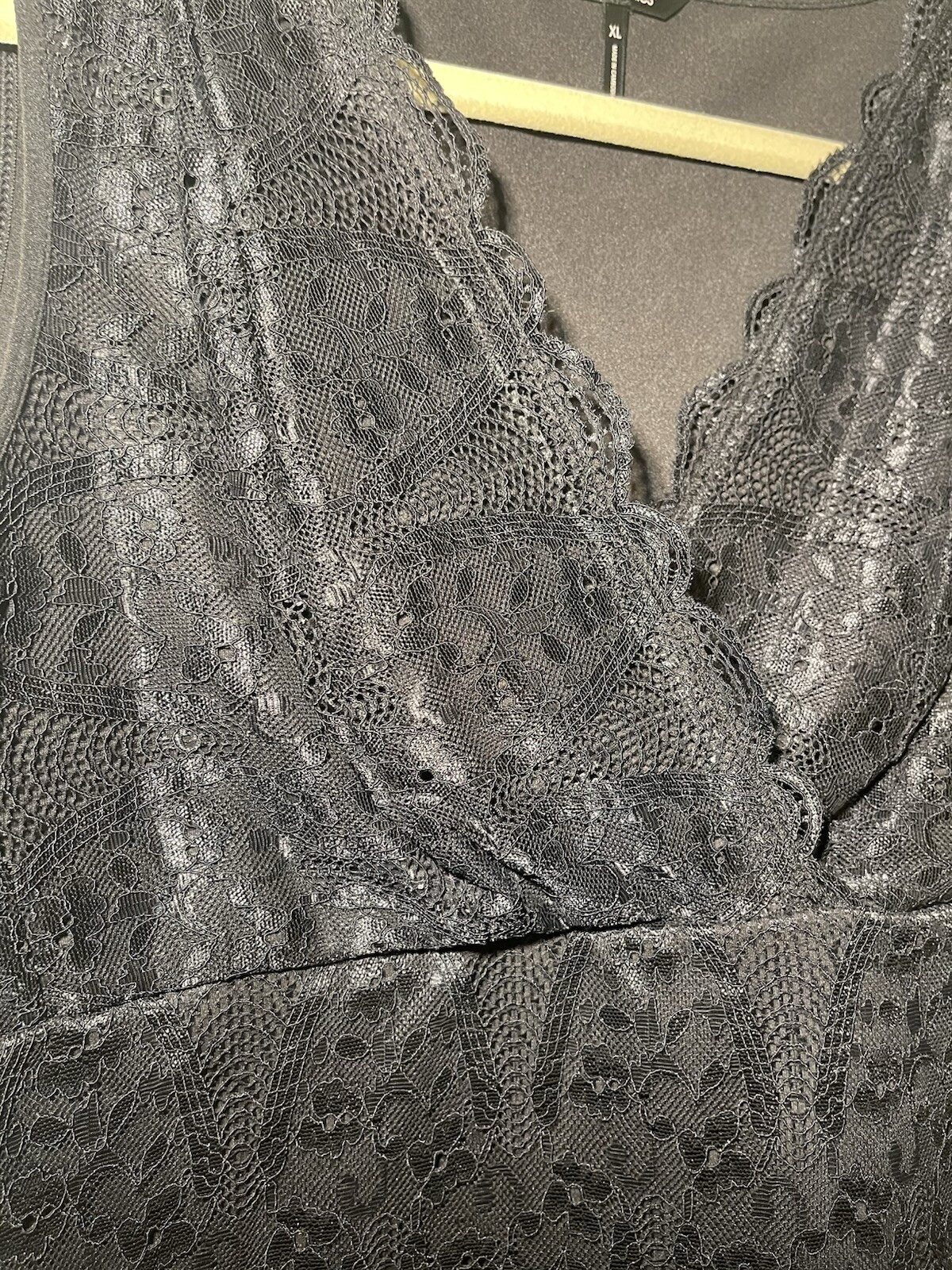 Picture 2 of 6