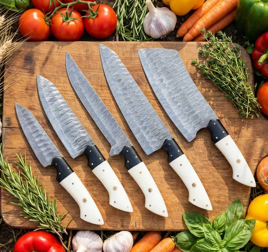 Custom Damascus Steel Kitchen Knife Set, Resin Handle Chef Knives, 5 PCS, BBQ
Opens in a new window 