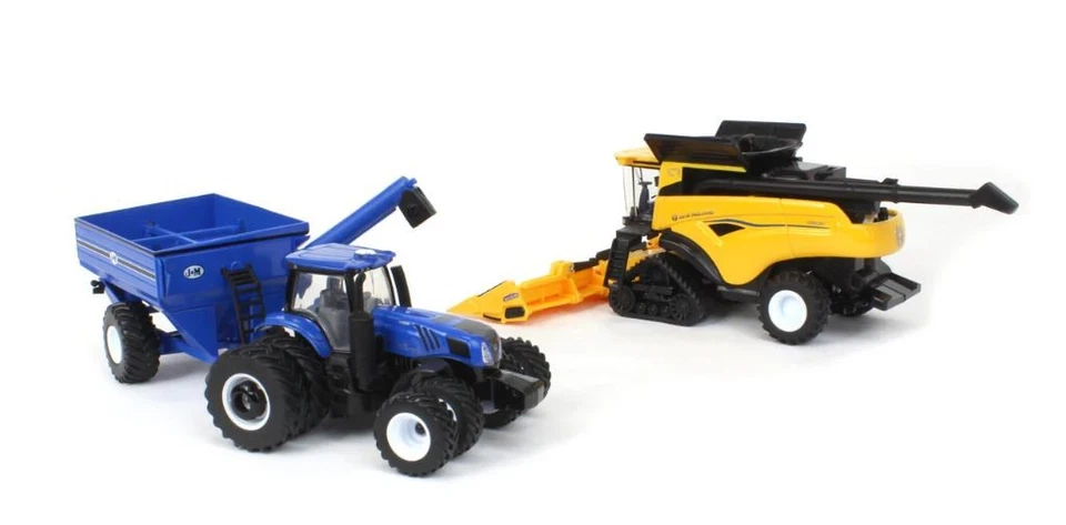 ERTL,NEW HOLLAND CR8.90 SamrtTrax combine harvester with 2 headers and NEW HO... - Image 3 of 4