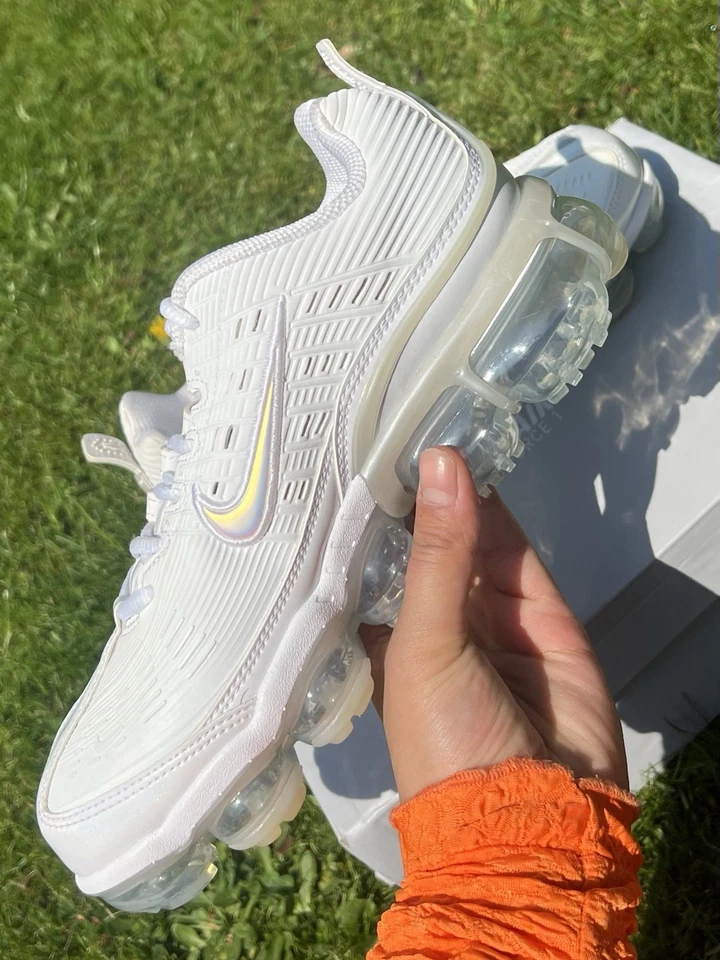 NIKE VAPORMAX 360 Triple White Womens Size UK 5.5 / EUR CK9671-100 - Image 3 of 4