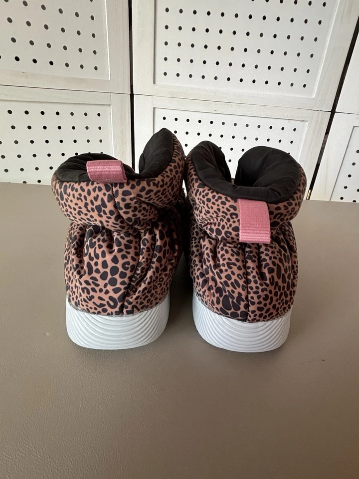 Lands' End Puffer Botín Zapatilla Mujer Talla 9B Guepardo Animal Estampado Casa Zapatos Foto 3 de 4