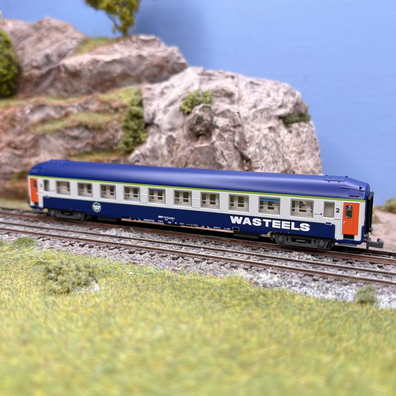 Voiture UIC B9c9x Wasteels SNCF wagon couchettes miniature HO