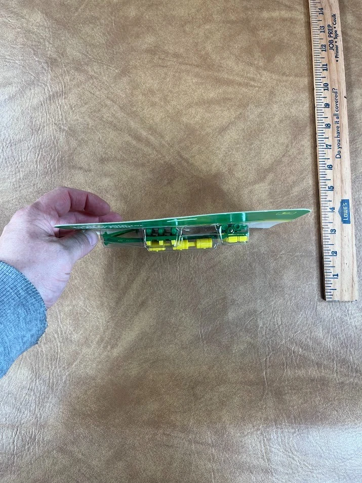 Ertl John Deere 12 Row Planter Model 7200 1/64 Scale - Image 4 of 4