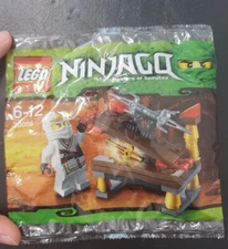 LEGO NINJAGO: Hidden Sword (30086)