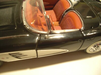 FRANKLIN MINT 1963 63 Chevrolet Chevy Corvette Model Car 1/24 scale EUR 21,25 - DE