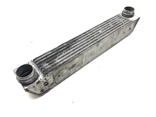 BMW 5 E60 E61 525D 530D Ladeluftkühler 7795823 17517795823