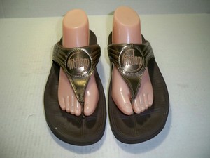 fitflop size 10