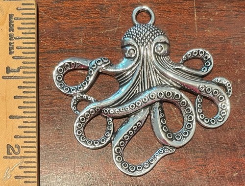 SEVEN (7) Large detailed OCTOPUS PENDANTS - 2-1/4" - Silver-Plate - Picture 3 of 5