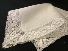 9953 HANDMADE Vintage 40s Linen Bridal WHITE CLOVER Clubs Lace Handkerchief