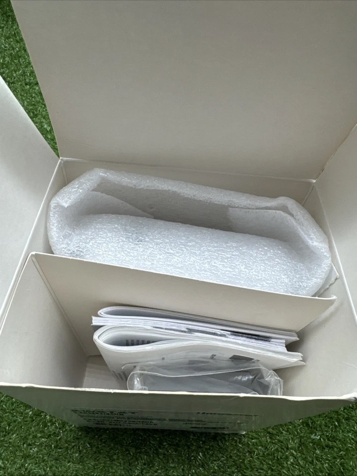 ZWSTAT Honeywell Z-wave Programmable Touchscreen Thermostat. s2 - Image 2 of 2