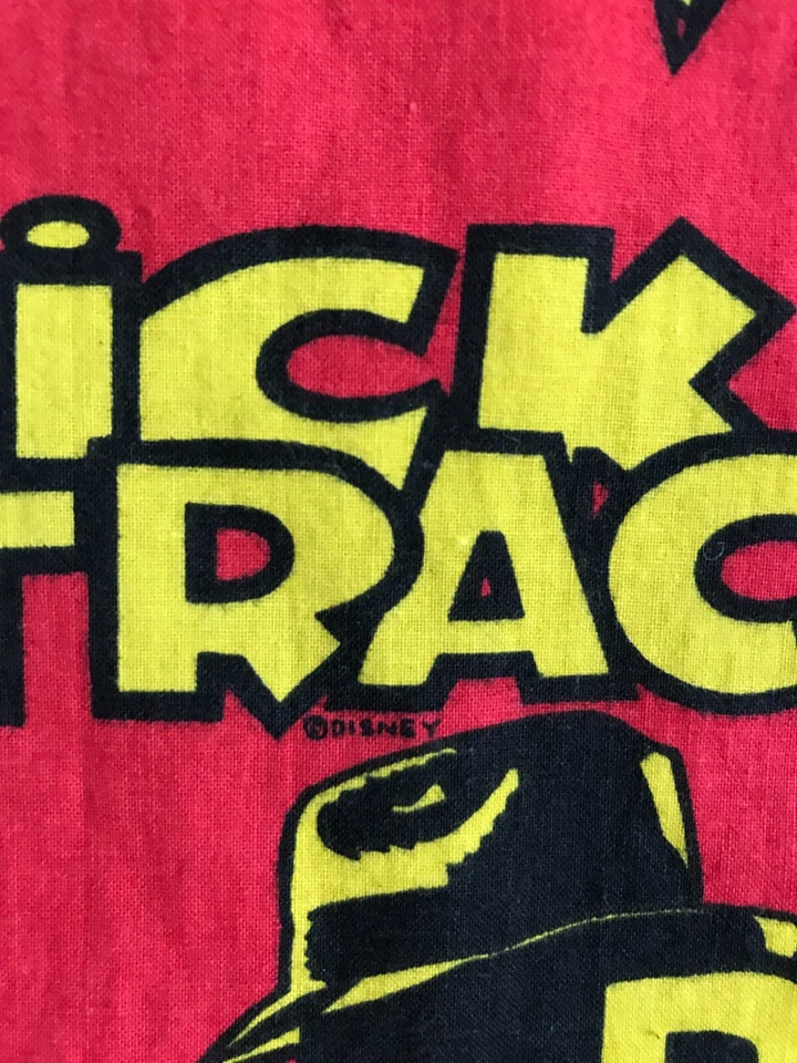 Vintage 90s Disney Dick Tracy Cotton Fabric 42x75 Sheet Pillowcase Red Authentic Foto 3 de 4