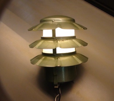 Progress Lighting P5226 Outdoor ~ 3 Tier Metal /White Glass Screw On Base ~ Demo