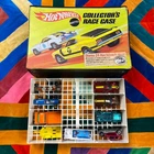 Lot Hot Wheels Collectors Case + 8 Die Cast Cars (4 Redline) Vicky GT70 Bugeye