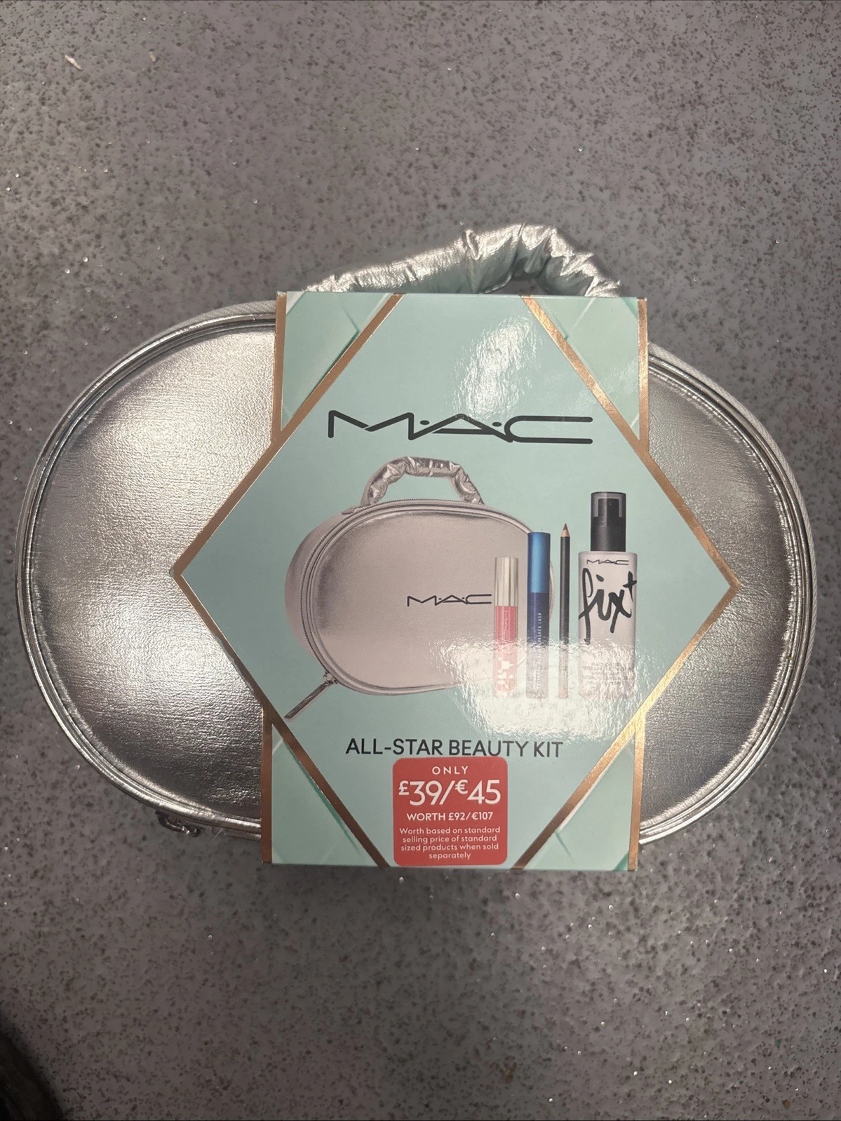 Mac All Star Beauty Kit, 4 full size products plus makeup bag, new, unused