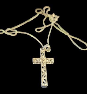 925 Silver Filigree Cross Pendant Box Chain Intricate Detailing Hallmarked Elega
