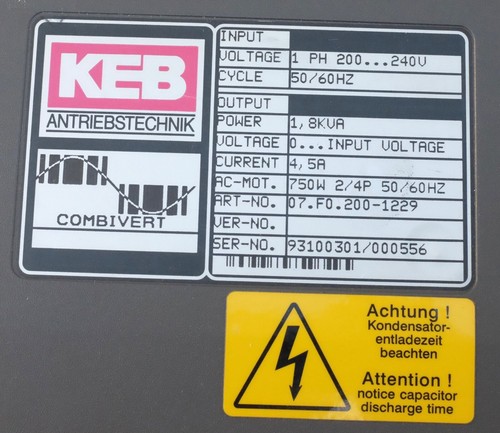 KEB Combivert 07.F0.200-1229 variateur de fréquence 750W entrée 1PH 200-240V - Picture 3 of 13