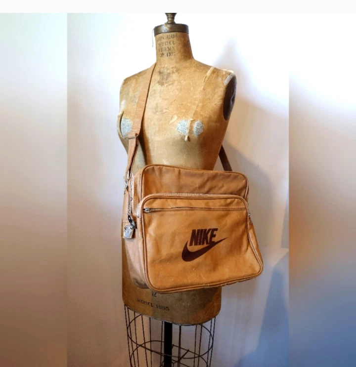 NIKE Bag  Vintage 70s 80s Travelite PVC Luggage RARE Messenger Tote Bag - Image 3 of 4