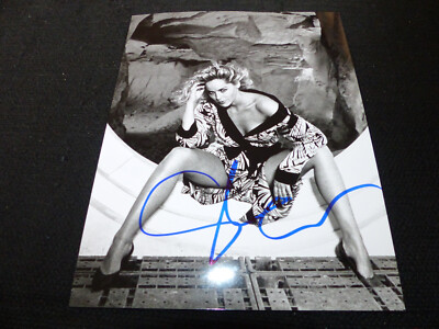 SHARON STONE signed Autogramm auf 17,5x23 cm Bild InPerson LOOK