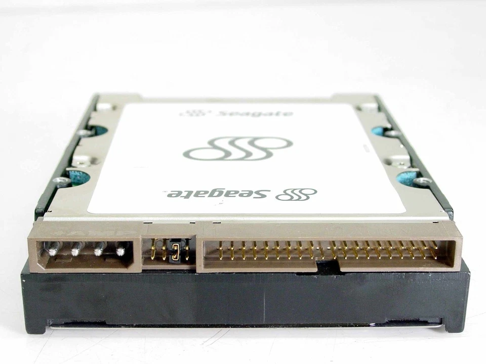 Compaq 202904-001 40GB 3.5" IDE Hard Drive by Seagate ST340017A 9W4004-030 - Image 4 of 4