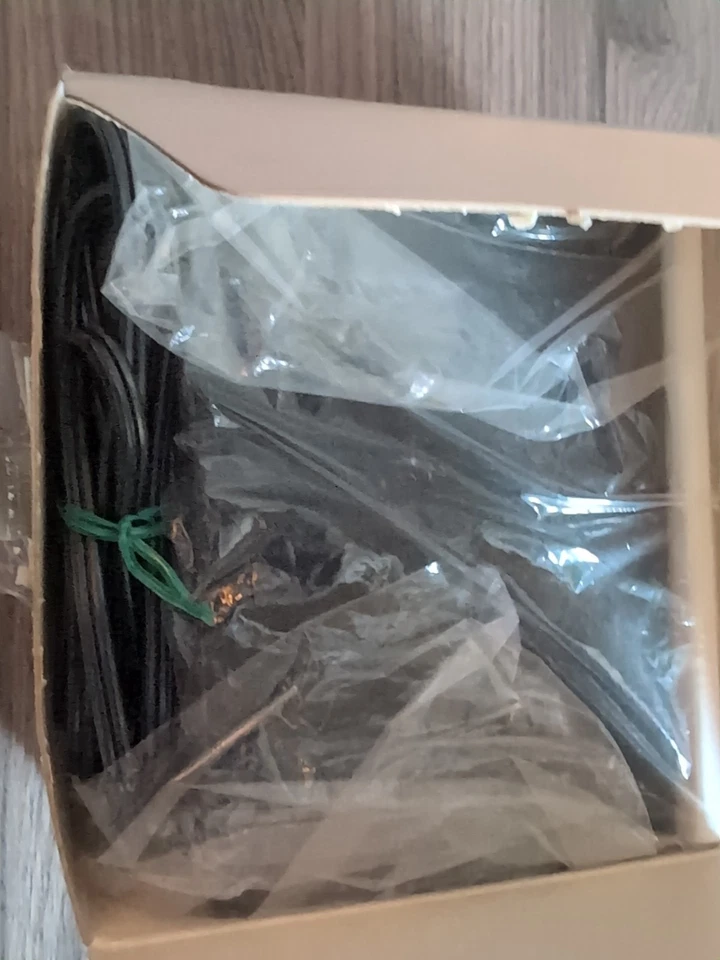 Preamplificador estéreo realista vintage 42-2101 sin probar vendido como está  Foto 2 de 3