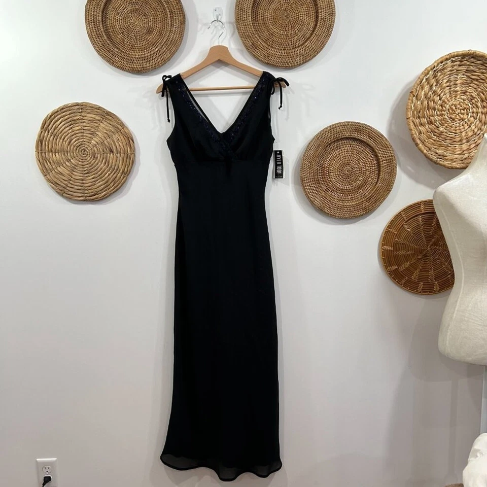 NUEVO CON ETIQUETAS Vintage Y2K 2000s ¡EL COMPRADOR TAMBIÉN! Maxi Vestido Negro Cuello en V Cuentas Sin Mangas 11 Foto 2 de 4