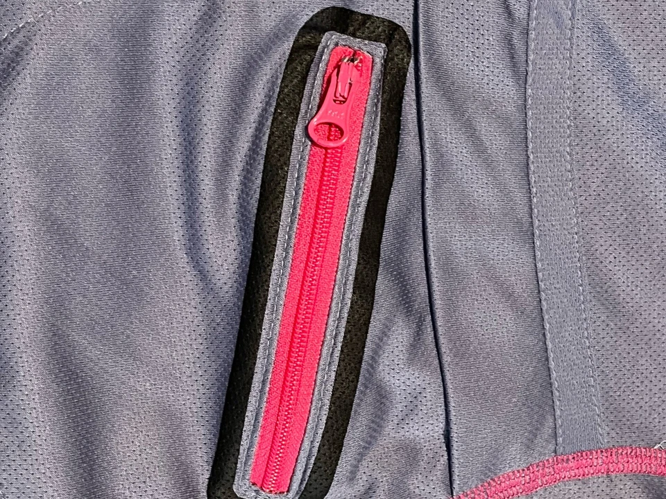 Dos Camisetas de Ciclismo ESPECIALIZADAS Alberg Sports NO SE PERMITEN WEENIES Talla S ¡BONITAS! Foto 4 de 4