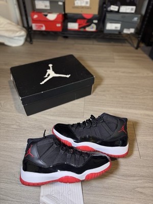 AIR JORDAN XI 11 RETRO 2012 USED SZ 9.5 BRED BLACK VARSITY RED