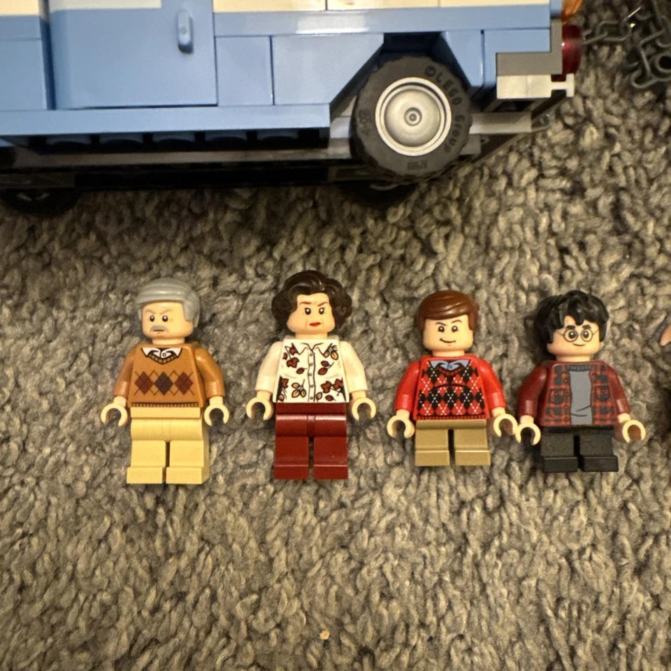 LEGO 75968 Harry Potter 4 Privet Drive - TODAS LAS MINIFIGURAS SIN CAJA SIN MANUAL Foto 2 de 4