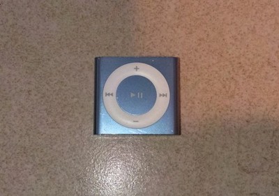  Apple iPod Shuffle 4th Generation 2GB, Fully Working, Free Worldwide Shipping 