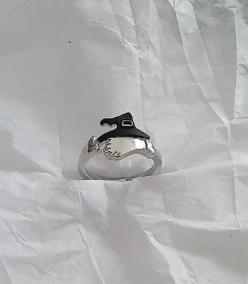 New Silvertone Witch Hat & Broom Adjustable Ring Base Size 7.5 Halloween Fun