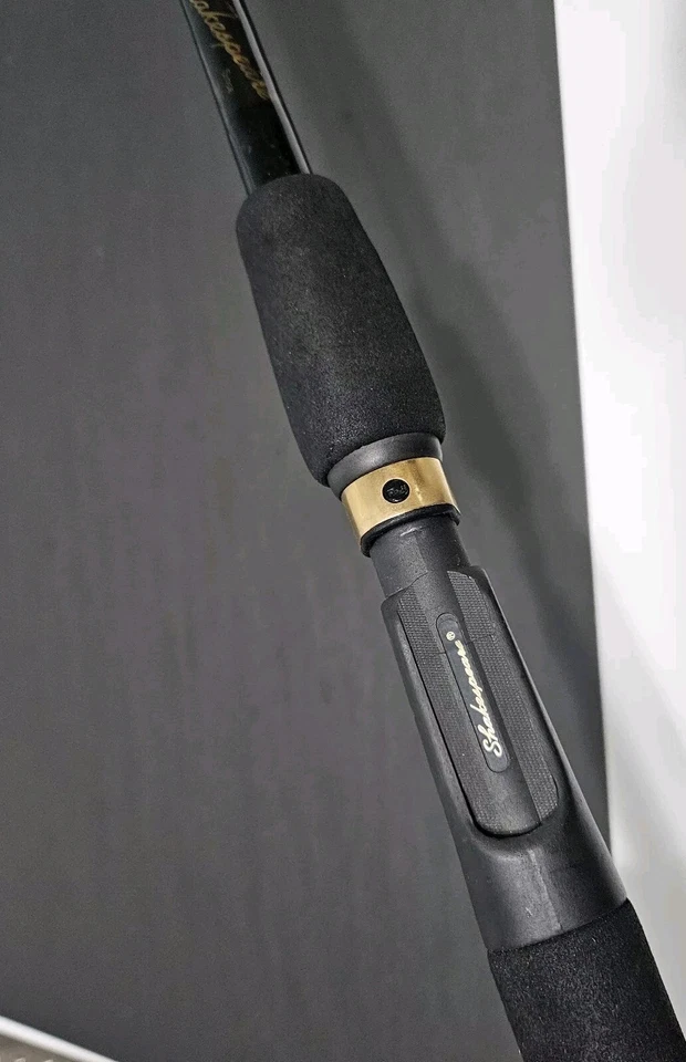 Vara de fundição vintage Shakespeare Ugly Stik Pro grafite RARA PCA1166   - Imagem 3 de 4